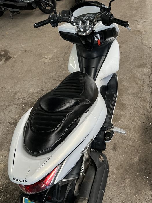 Мотоцикл HONDA PCX