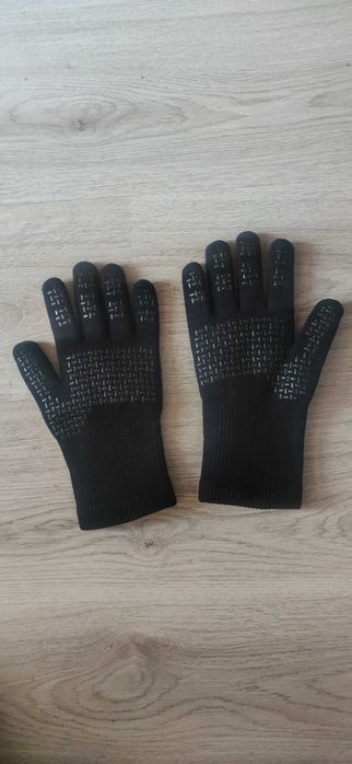 Ракавици SEALSKINZ 100% водоустойчиви за риболов ,лов и туризъм.