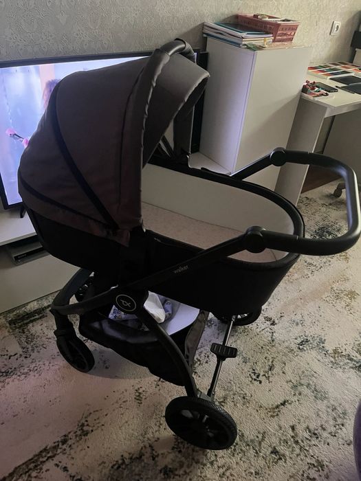 Коляска в отличном состоянии