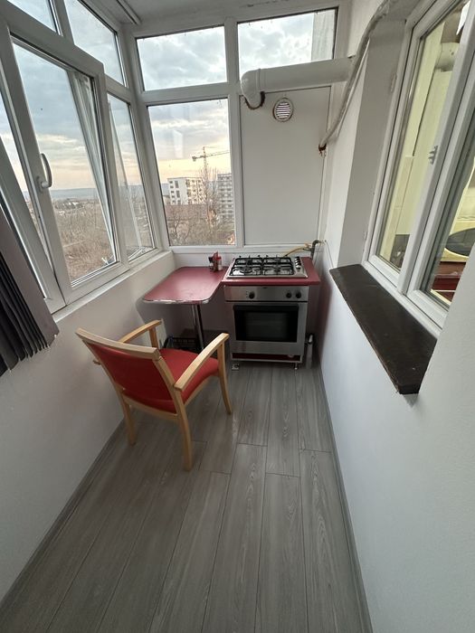 Ofer spre inchiriere permanenta sau regim hotelier apartament 2 camere decomandat in Filiasi
