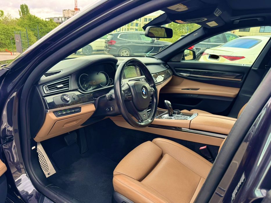 BMW 750Lxi - 2015 - €9999