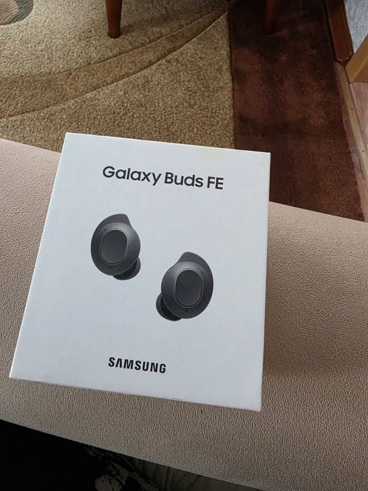 Продам наушники Samsung