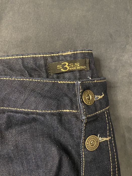 Джинсы армани , левис