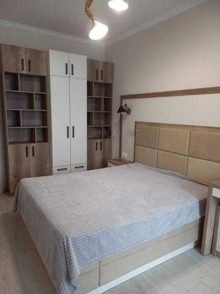 Дава се под наем Тристаен апартамент в Бургас, Зорница - 135 кв.м за 1530 € - Снимка #7