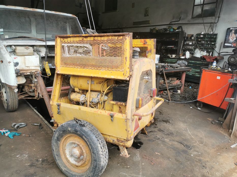 Мобилен компресор за въздух