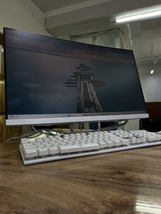 Моноблок Core i5-7