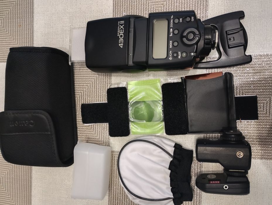 Светкавица за фотоапарат Canon