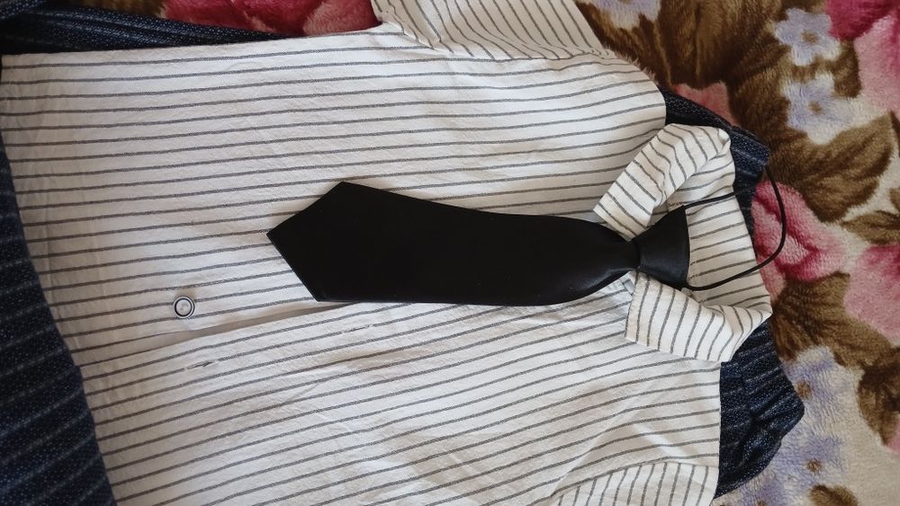 Продам детский костюм