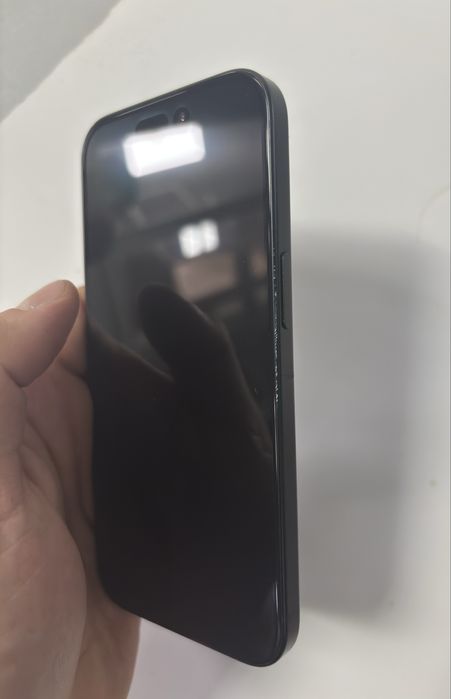 Продам айфон 15 на 128gb