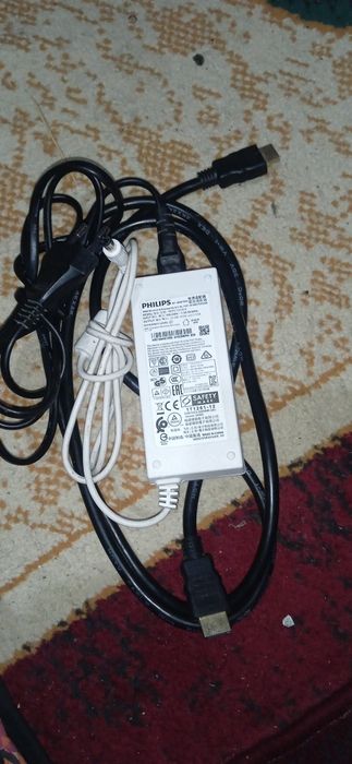 Philips manitor 24 li sotiladi