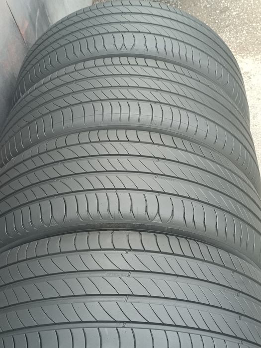 235/50/19 Michelin Дот 2323
