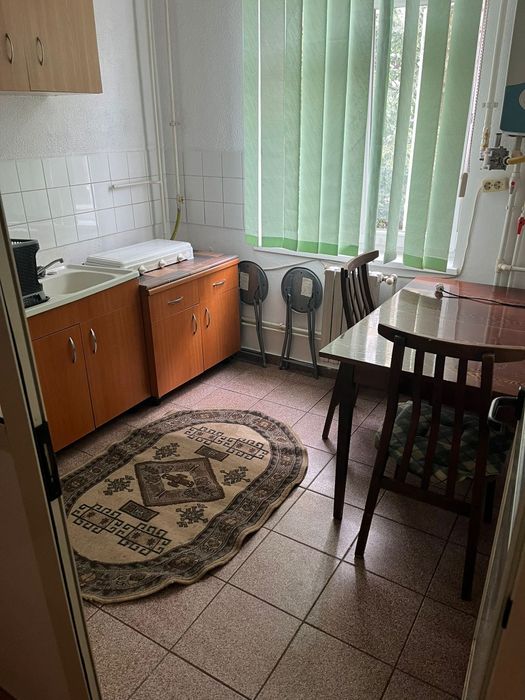 Garsoniera de închiriat