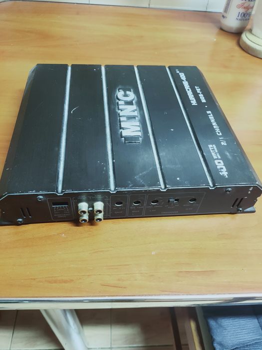 Amplificator auto M.N.C