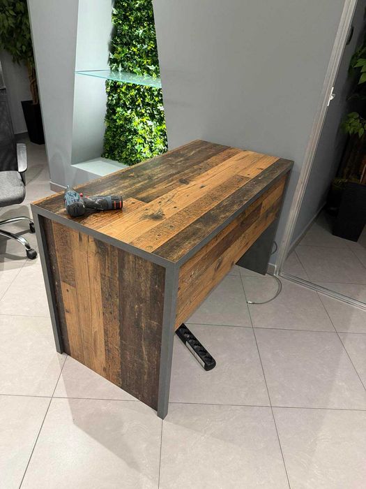 Модерно офис бюро