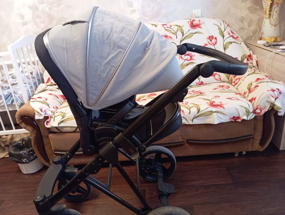 Продам коляску ining baby 2 в 1