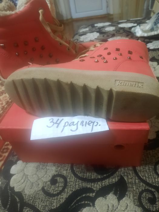Туфли для девочки 34 размер 2000 тн