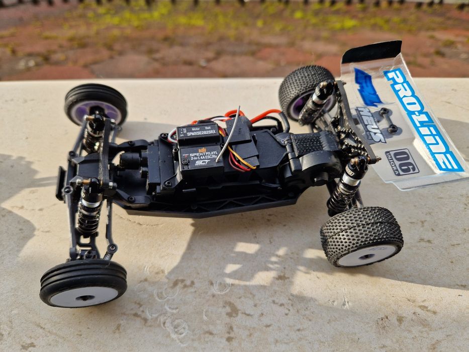 RC модел / Количка с дистанционно Losi Micro-B
