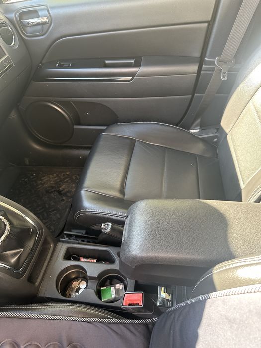 Vand sau schimb JEEP compas