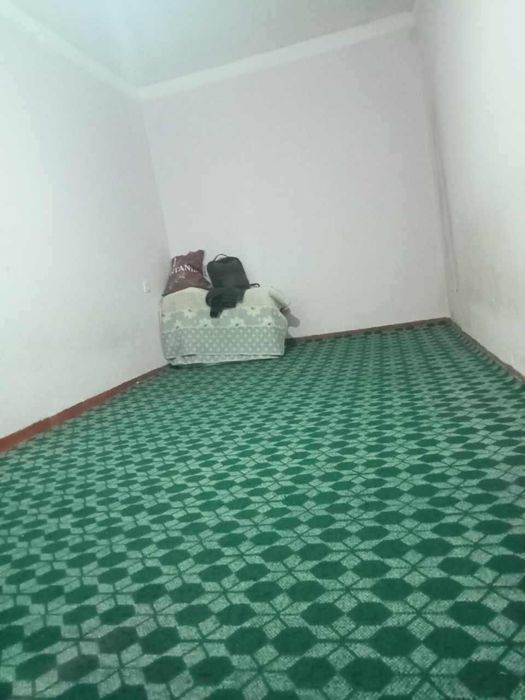 2 xona 3 xona qilingan uy sotiladi