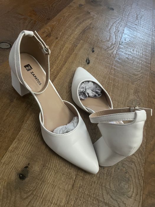 Pantofi albi Zapatos