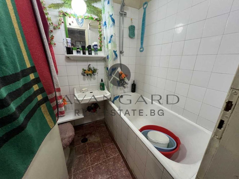 Продава се Многостаен апартамент в Пловдив, Център - 116 кв.м за 1715 €/кв.м - Снимка #8