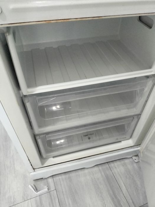 Продам холодильник не рабочий