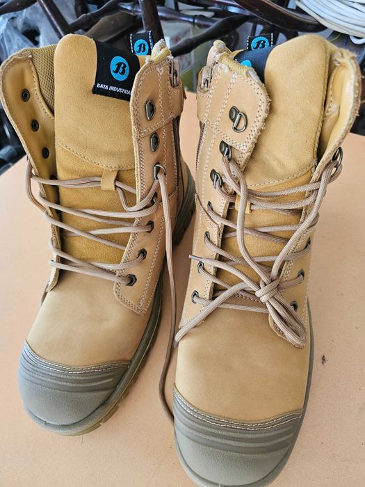 Туристически обувки 48 номер