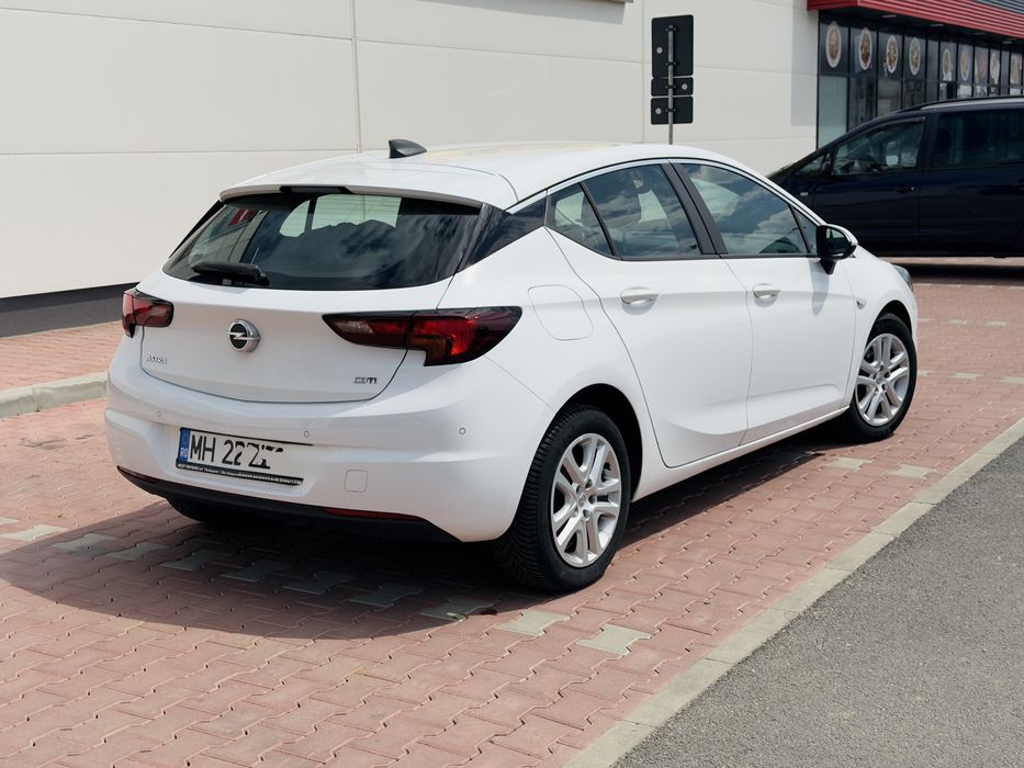 Opel Astra K | Volan și Scaune Încălzite | Lane Assist | Navigație Android | Dublu Climatronic