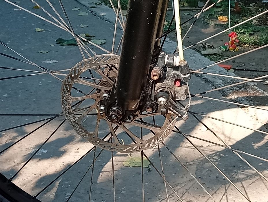 Vând bicicleta motan baik