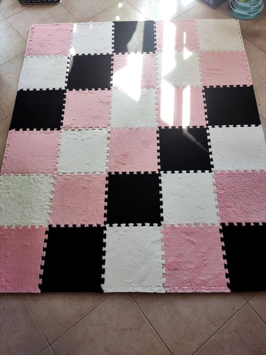 Красив нов килим пъзел