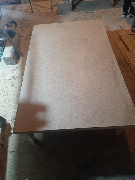 Жер стол сатылады