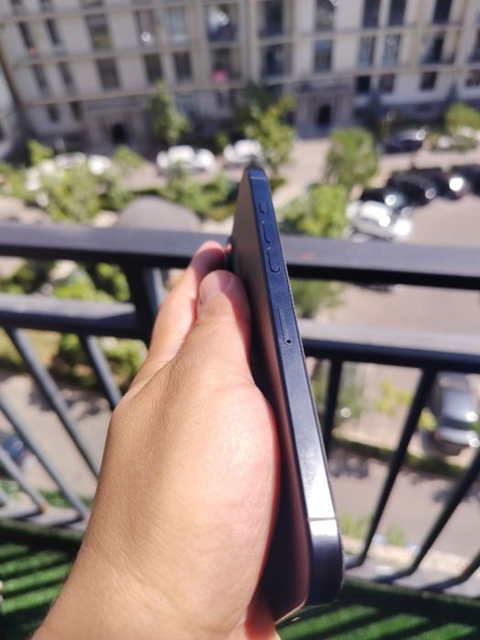 Продаю Iphone 16 pro max 256gb