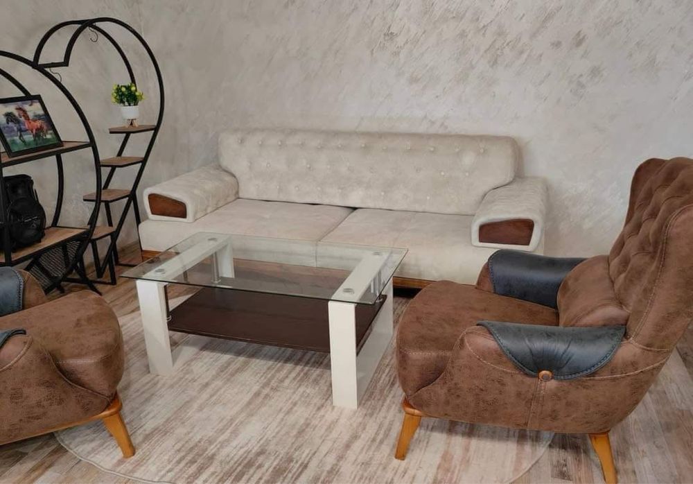 Разтегателен диван с функция сън