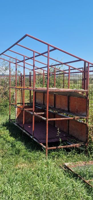 Iepuri 12 boxe pentru diverse rase