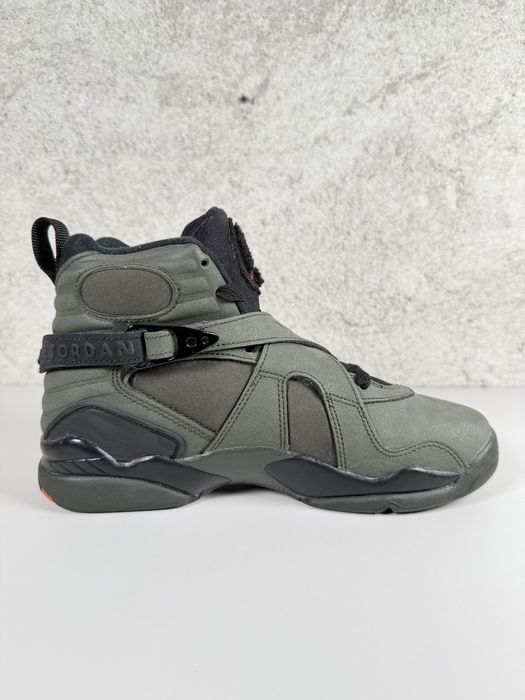 Jordan 8 Retro Take Flight Undefeated