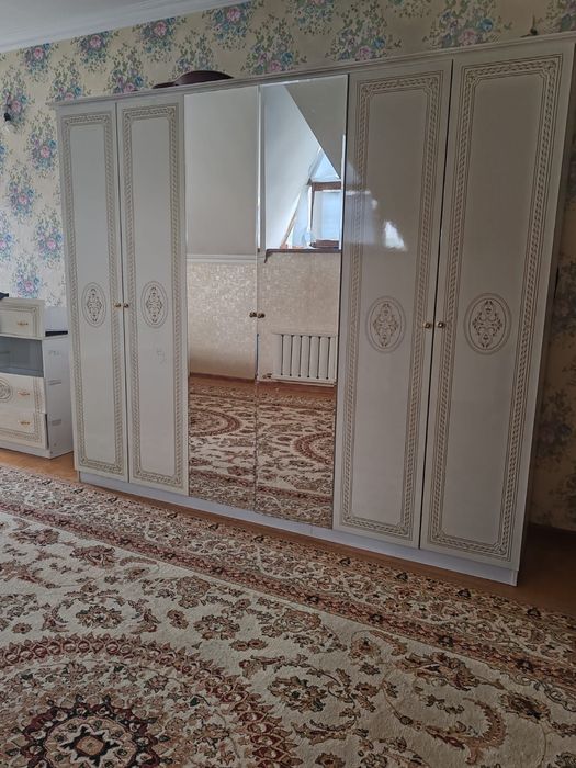 Спальный гарнитур