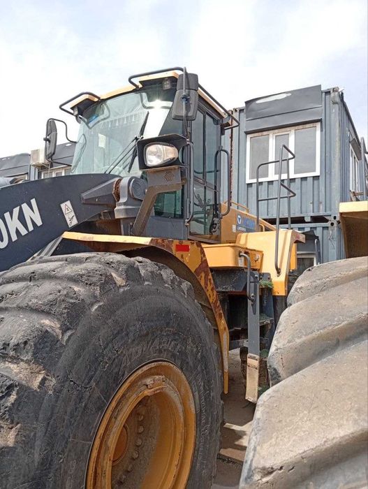 Фронтальный погрузчик XCMG LW900KN