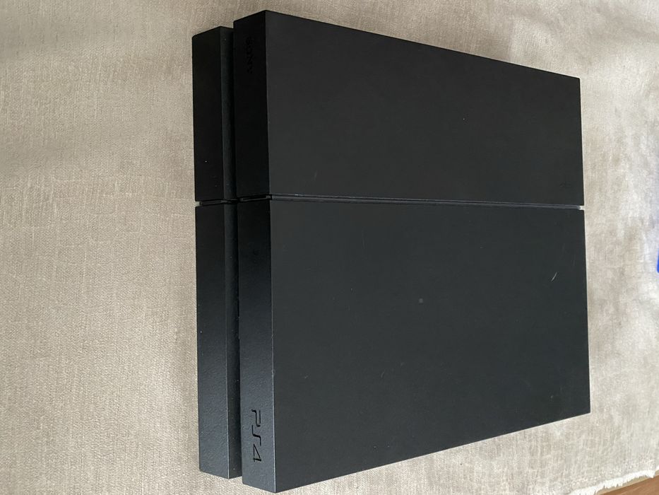 Продам PS4 500gb