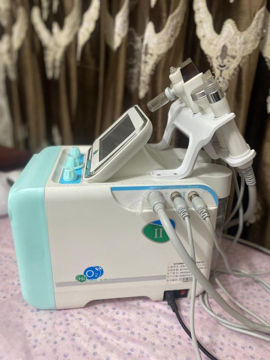 LED-фотонная маска для лица