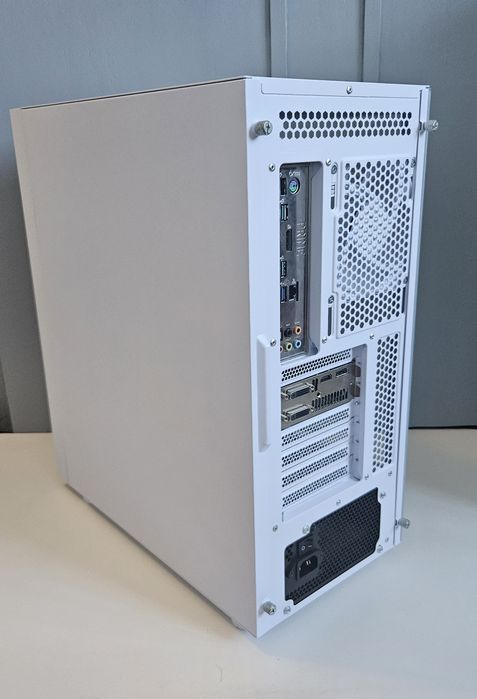 Titlu: Asamblez PC-uri Gaming și Office | Montaj și Cable Management