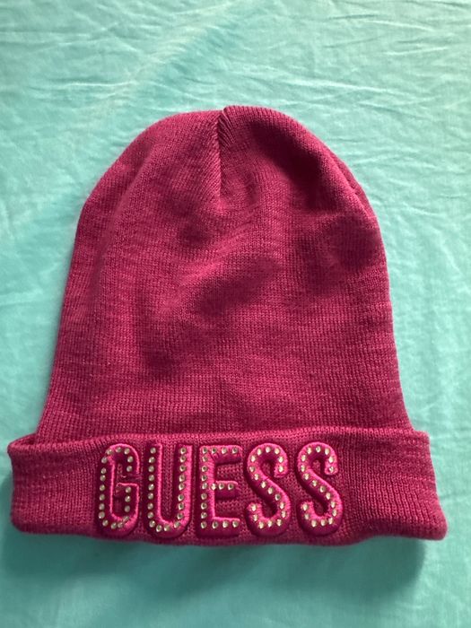 Guess - дамска шапка
