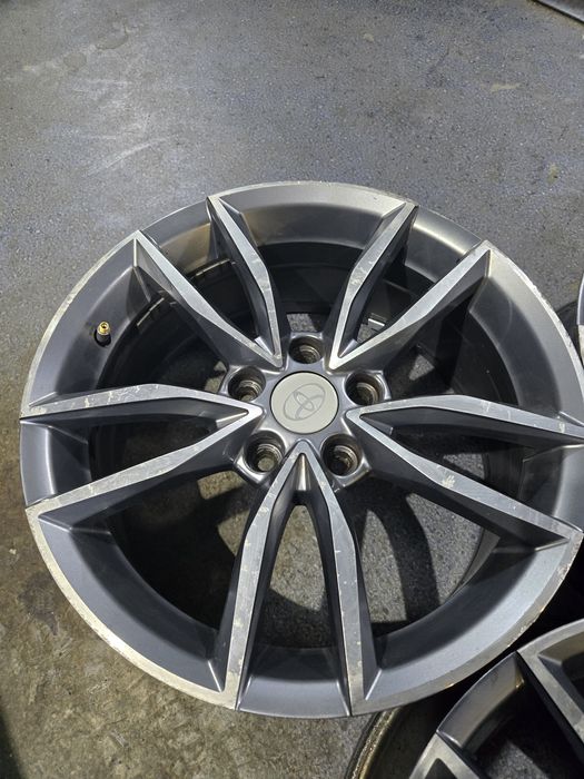 Продам диски на камри R17