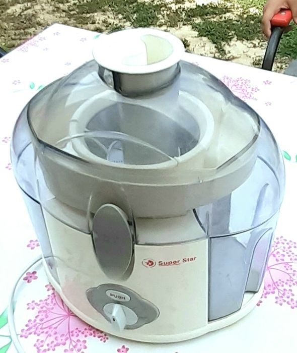 Соковыжималка SUPER STAR  500W