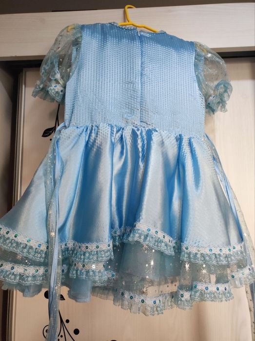 продам платье новогодние