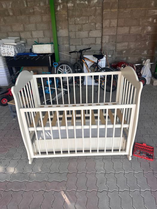 Продается детская кроватка