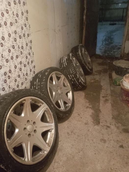 Продам шины с дисками, летние