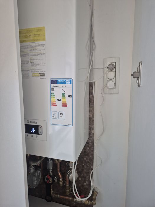 Închiriez apartament bloc nou!