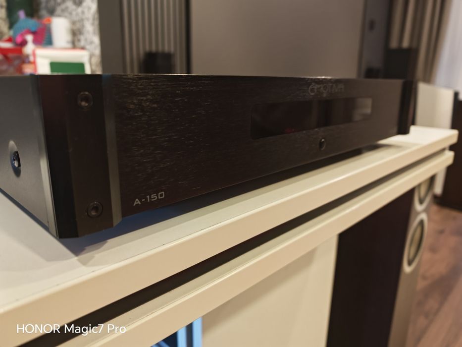 Amplificator de putere Emotiva BasX A-150