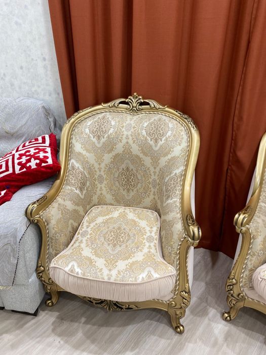 Продам диван с креслами комплект
