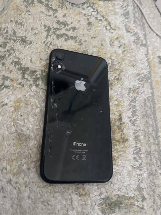 Продам Iphone XR